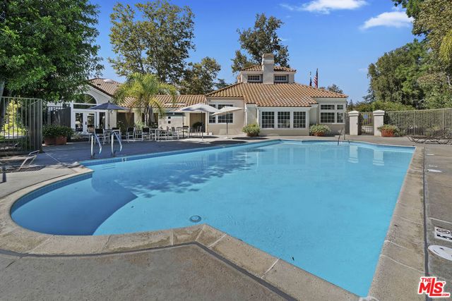 4240 Lost Hills Road 903, Agoura Hills, CA 91301
