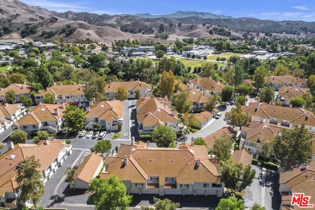 4240 Lost Hills Road 903, Agoura Hills, CA 91301