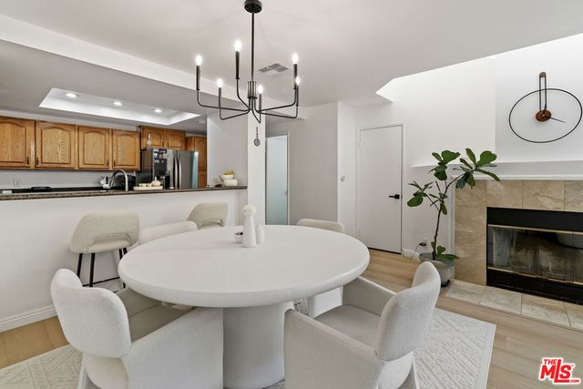 4240 Lost Hills Road 903, Agoura Hills, CA 91301