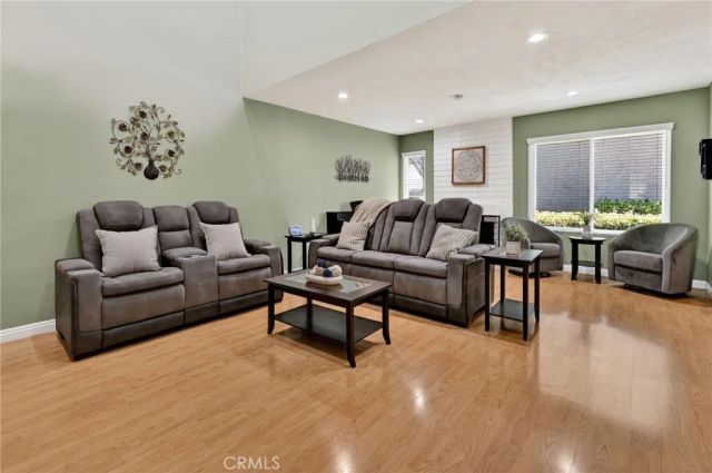 25 Cheyenne, Irvine, CA 92604