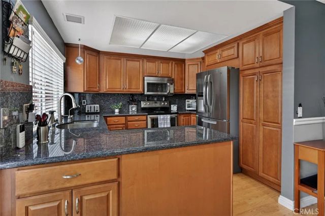 25 Cheyenne, Irvine, CA 92604