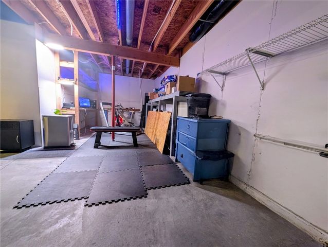 1215 Prairieview Drive NE, Cedar Rapids, IA 52402