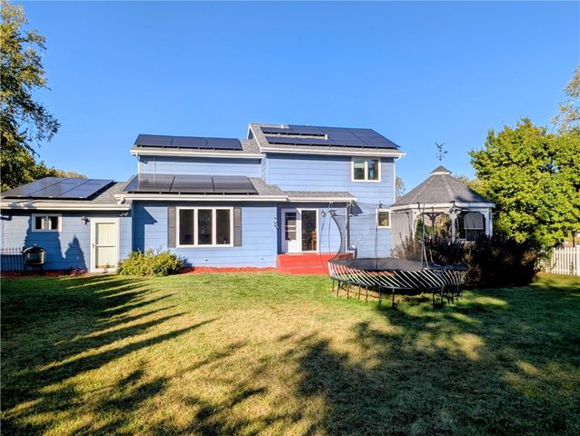 1215 Prairieview Drive NE, Cedar Rapids, IA 52402