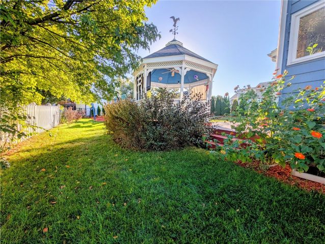 1215 Prairieview Drive NE, Cedar Rapids, IA 52402