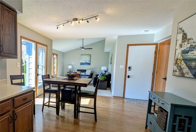 1215 Prairieview Drive NE, Cedar Rapids, IA 52402