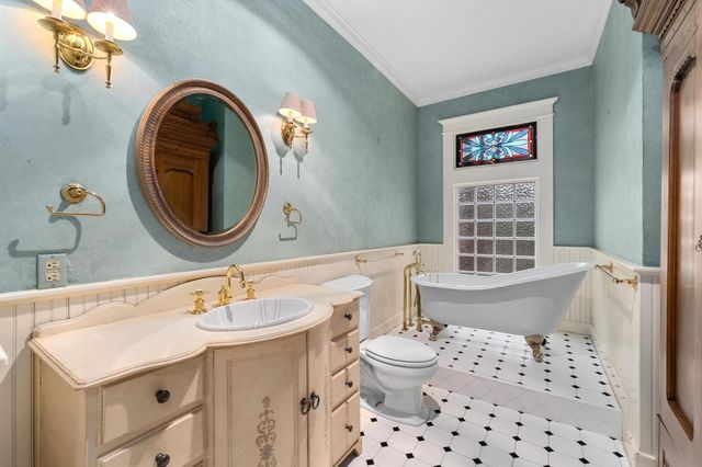 1502 Murray LN, Austin, TX 78703