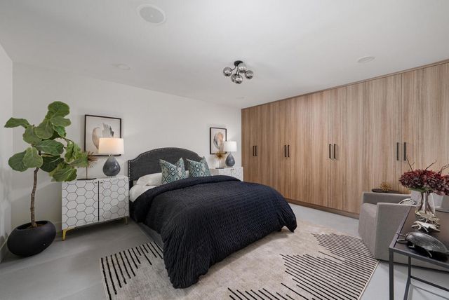 172 Desert Lakes Drive, Palm Springs, CA 92264