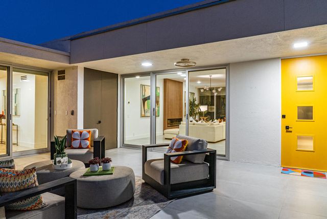 172 Desert Lakes Drive, Palm Springs, CA 92264