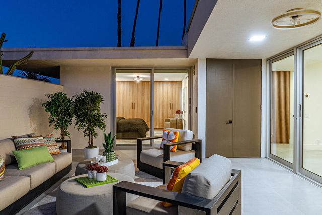 172 Desert Lakes Drive, Palm Springs, CA 92264