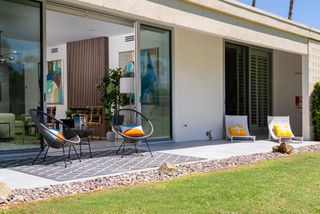 172 Desert Lakes Drive, Palm Springs, CA 92264