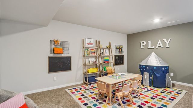 1122 33RD Court SW, Altoona, IA 50009