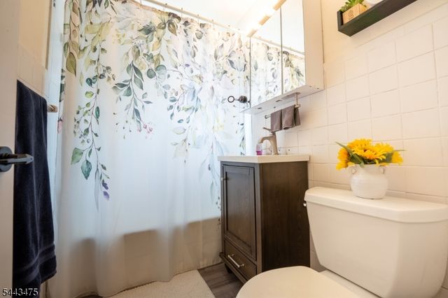 605 Linden Ave, Teaneck Twp., NJ 07666