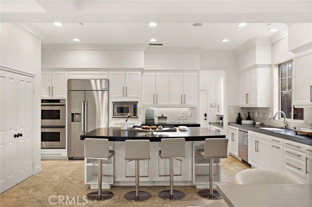 10710 Plumas Way, Tustin, CA 92782