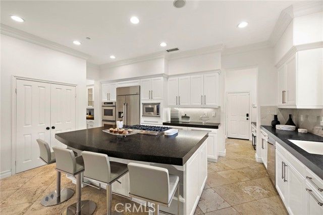 10710 Plumas Way, Tustin, CA 92782