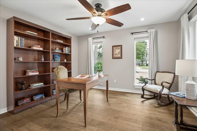 1059 Candlelight Lane, Houston, TX 77018
