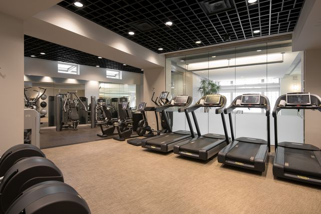 800 N MICHIGAN Avenue 4201, Chicago, IL 60611