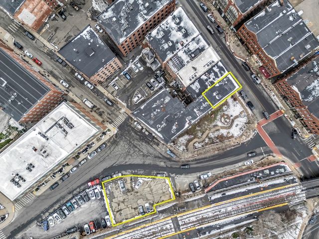 80 Wingate St 2F, Haverhill, MA 01832