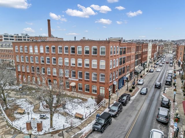 80 Wingate St 2F, Haverhill, MA 01832