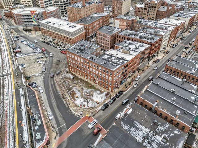 80 Wingate St 2F, Haverhill, MA 01832