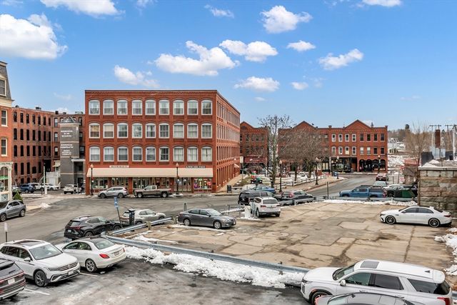 80 Wingate St 2F, Haverhill, MA 01832