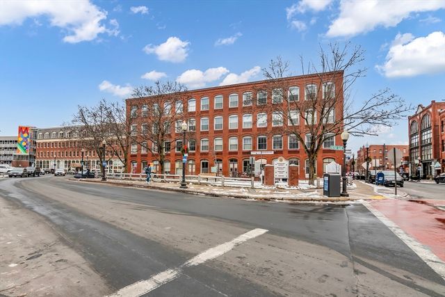 80 Wingate St 2F, Haverhill, MA 01832