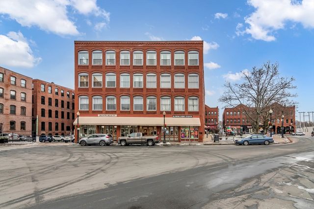 80 Wingate St 2F, Haverhill, MA 01832