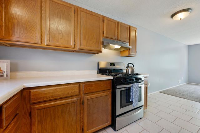 10658 Hummingbird Street NW, Coon Rapids, MN 55433