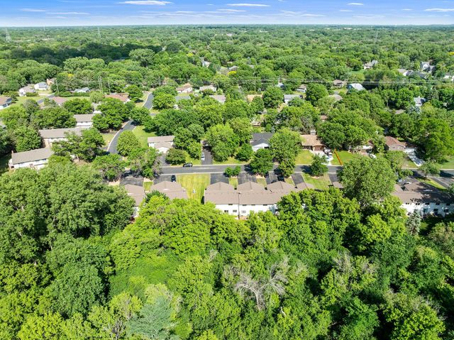 10658 Hummingbird Street NW, Coon Rapids, MN 55433