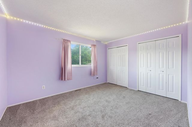 10658 Hummingbird Street NW, Coon Rapids, MN 55433