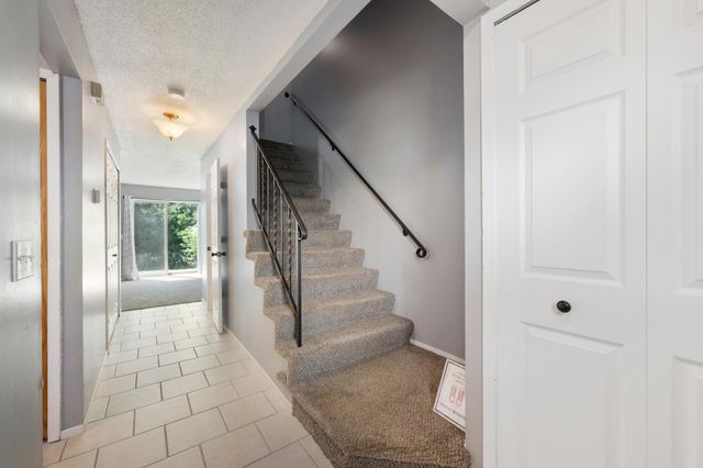 10658 Hummingbird Street NW, Coon Rapids, MN 55433