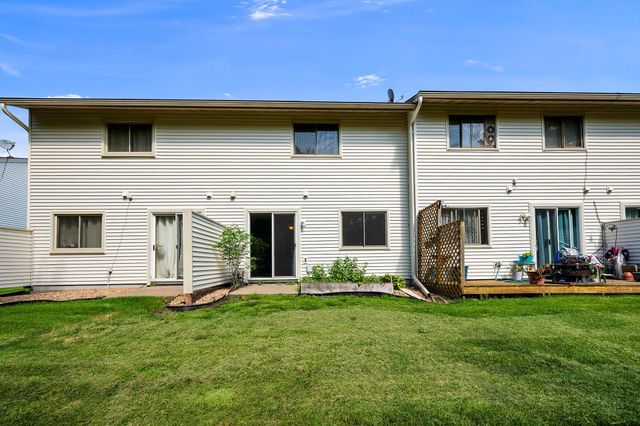 10658 Hummingbird Street NW, Coon Rapids, MN 55433