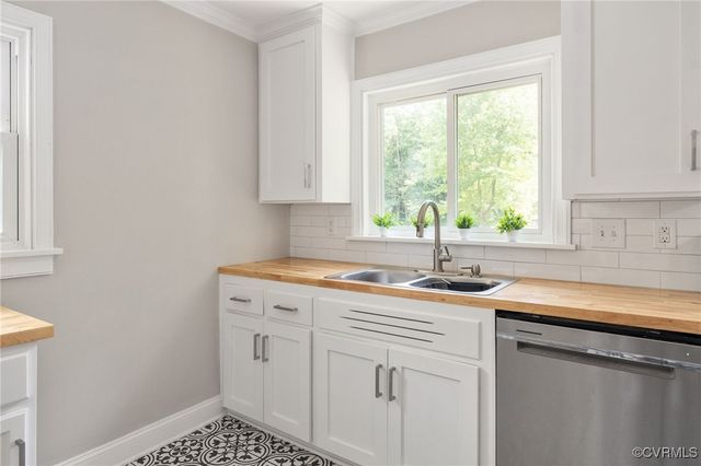 3253 Lakewood Rd, Glen Allen, VA 23060