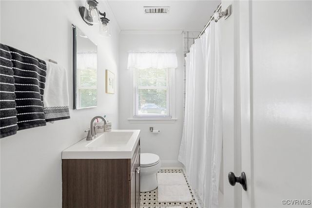 3253 Lakewood Rd, Glen Allen, VA 23060