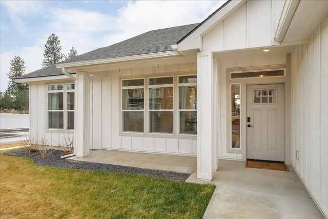 2716 S Sonora Dr, Spokane Valley, WA 99037