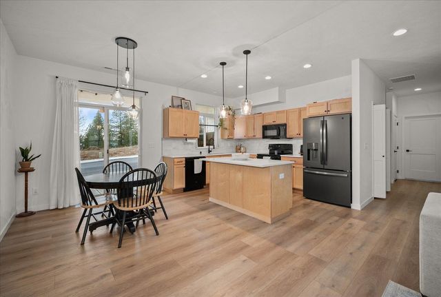 2716 S Sonora Dr, Spokane Valley, WA 99037