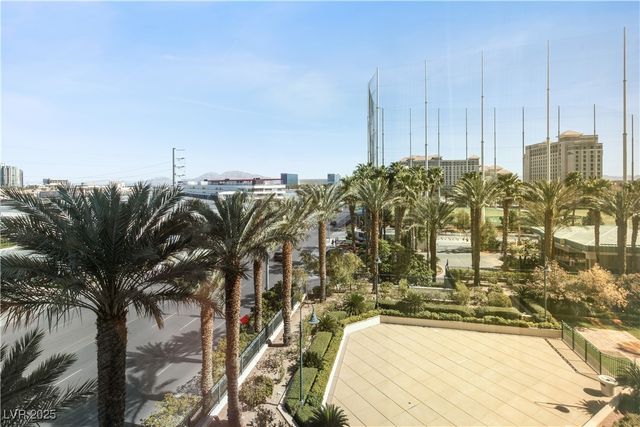 125 East Harmon Avenue 321, Las Vegas, NV 89109