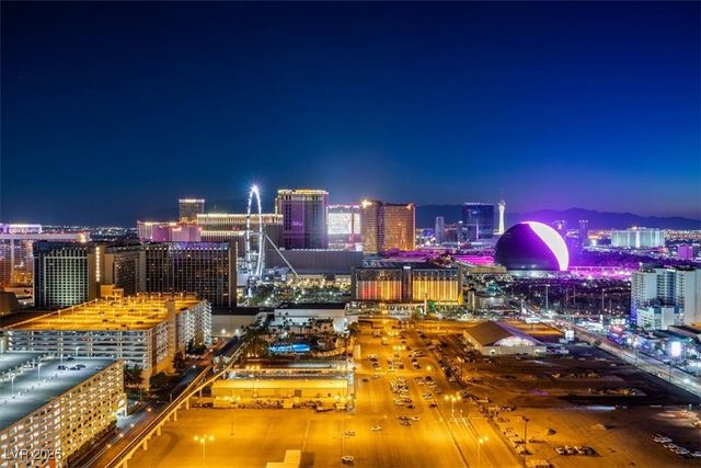 125 East Harmon Avenue 321, Las Vegas, NV 89109