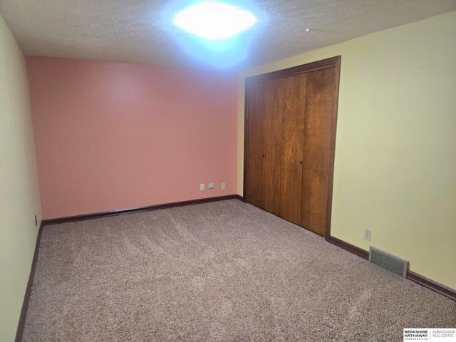 1924 W 8th Avenue, Plattsmouth, NE 68048