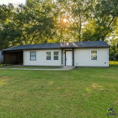 203 Johns Rd, Warner Robins, GA 31093