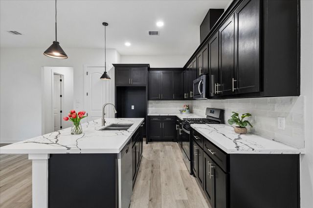 8715 Shotwell Street B, Houston, TX 77016