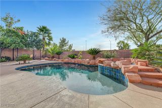 815 Happy Sparrow Avenue, Henderson, NV 89052