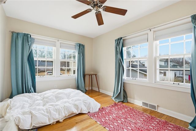 841-843 S Summit, Iowa City, IA 52245