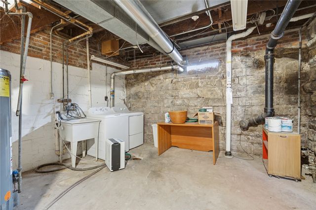 841-843 S Summit, Iowa City, IA 52245