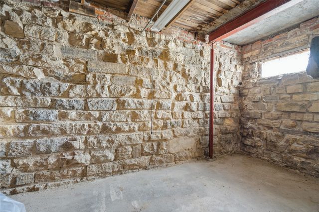 841-843 S Summit, Iowa City, IA 52245