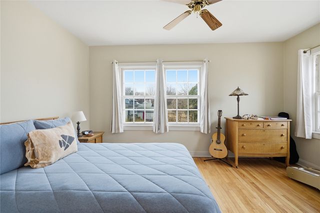 841-843 S Summit, Iowa City, IA 52245