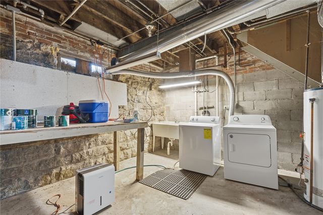 841-843 S Summit, Iowa City, IA 52245