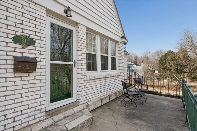 841-843 S Summit, Iowa City, IA 52245