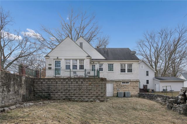 841-843 S Summit, Iowa City, IA 52245