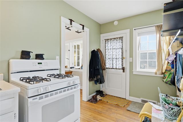 841-843 S Summit, Iowa City, IA 52245