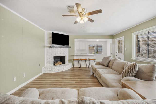 1103 Baymeadow Drive, Houston, TX 77062